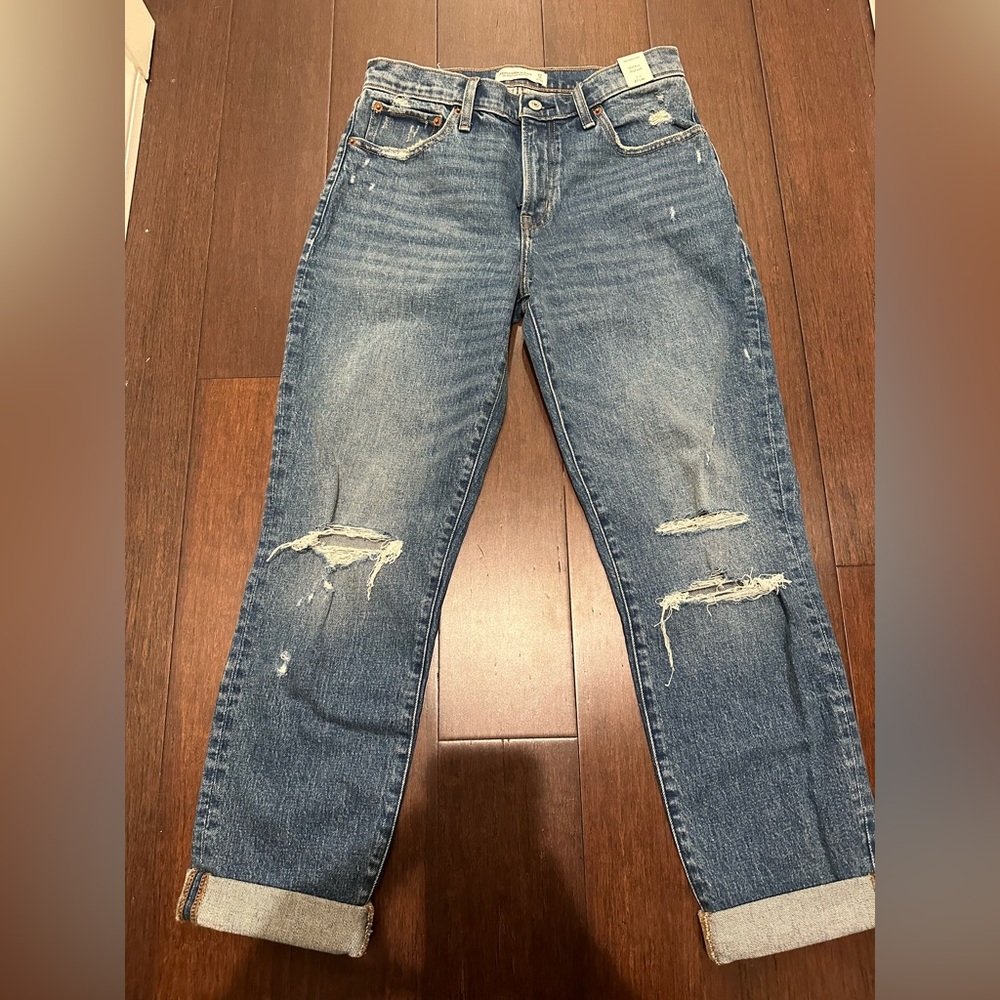 Abercrombie & Fitch The Boyfriend Mid Rise Jeans
